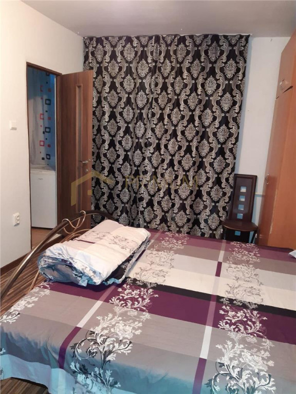 Apartament 1 Camera - Centrala proprie - Etaj 3 - Bloc cu Ac