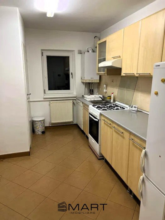 Apartament 3 camere, aer conditionat zona Calea Dumbravii