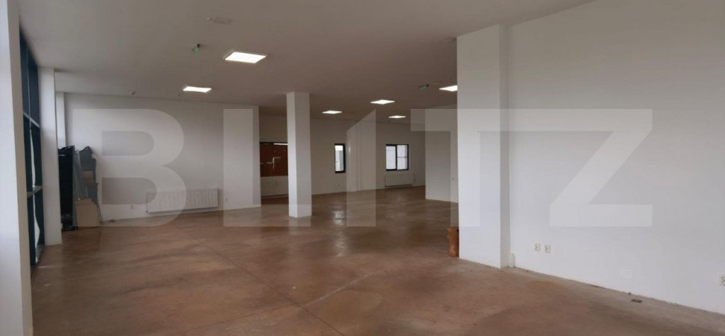 Spatiu comercial, 220 mp, zona Gilau