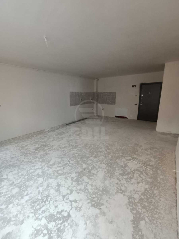 Apartament cu 3 camere, semifinisat, zona Somesului