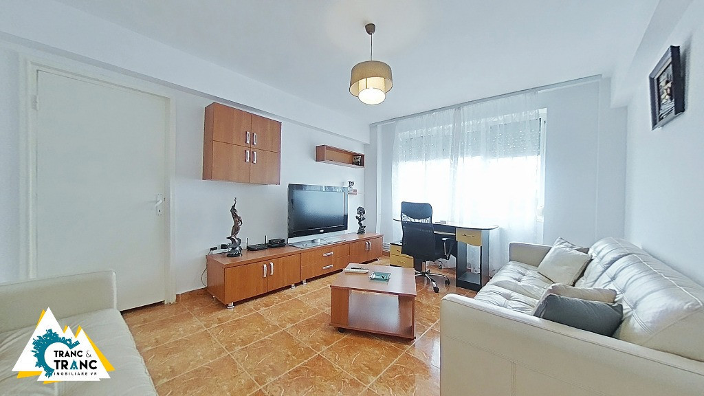 Apartament primitor Ultracentral cu 3 camere pe Bdul Revolutiei