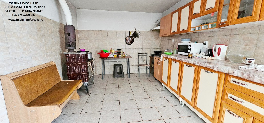 Casa la pret de apartament, teren 720 mp, D-va Rosie