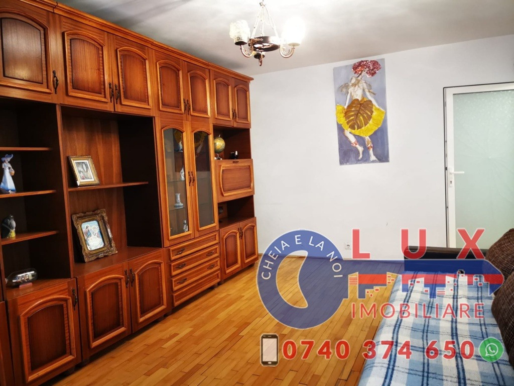 ID 218 Apartament 3 camere pe Strada 1848