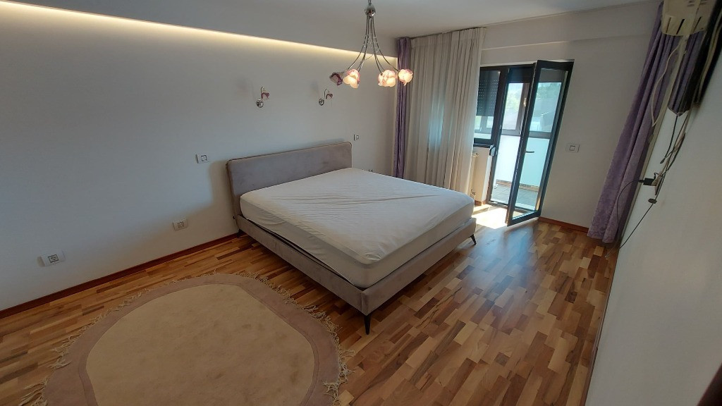 Apartament LUX 4 camere D, in Gara,