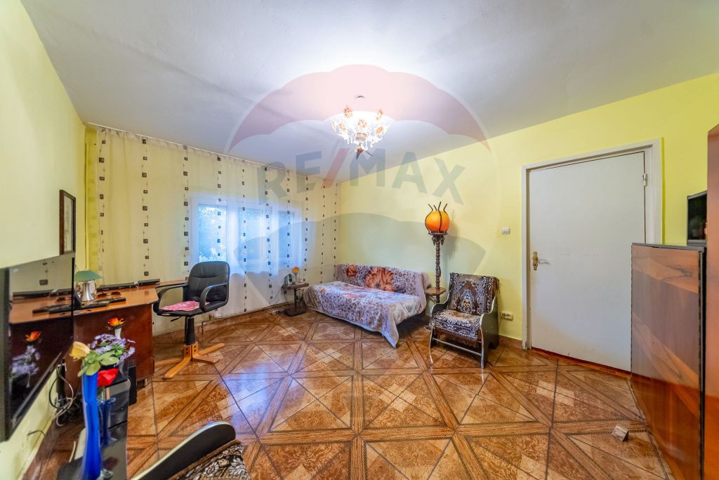 Apartament 2 camere, zona Confectii. Centrala gaz. Comisi...