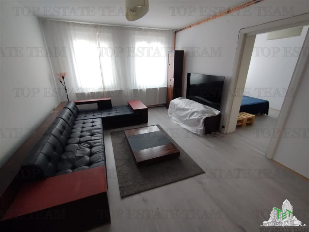 Apartament 3 camere de inchiriat , centrala, balcon, zona