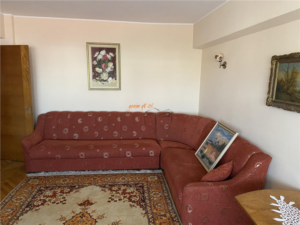 Apartament 3 camere si garaj proprietate personala, zona cen