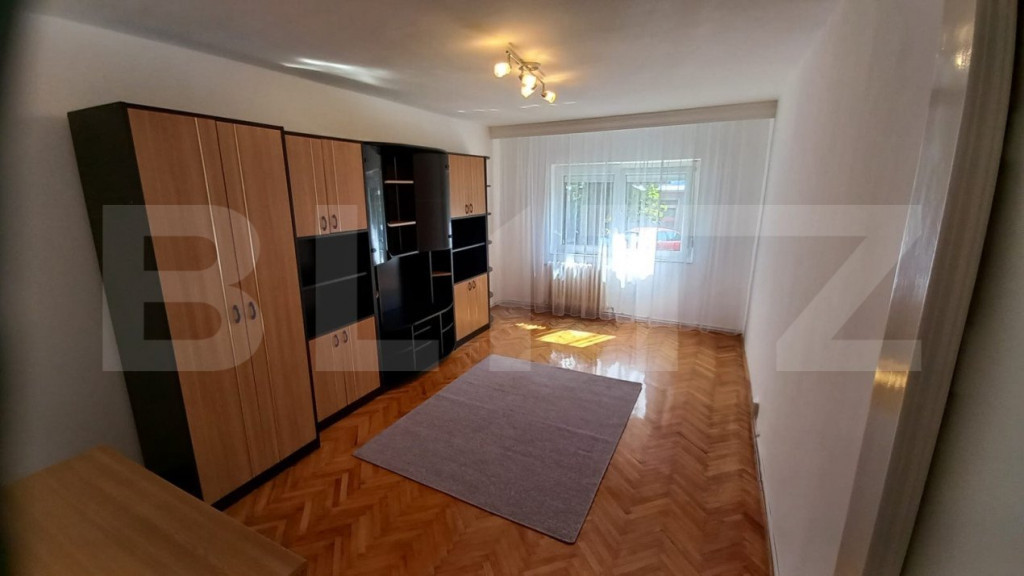 Apartament 3 camere, 61mp, Zona Micro 17