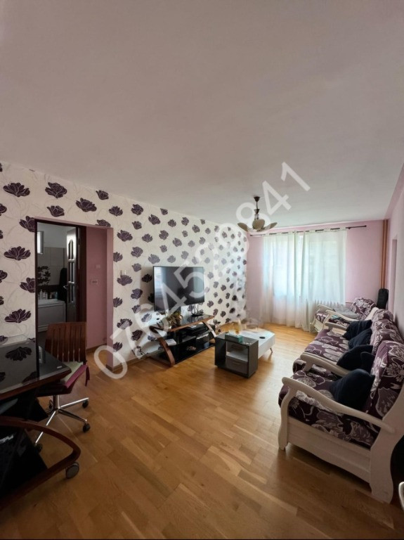 Apt. 4 cam. Crangasi, Str. N. Filimon, la 5 min. metrou, loc parcare.