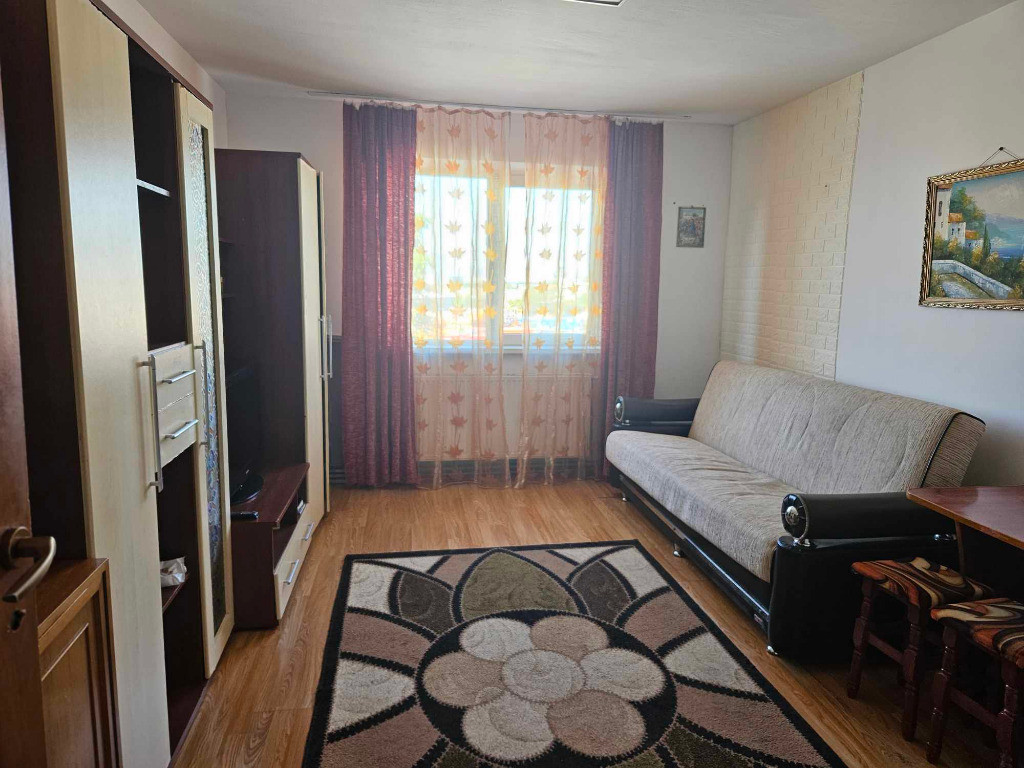 Apartament de 2 camere zona BARTOLOMEU,Str Carierei,