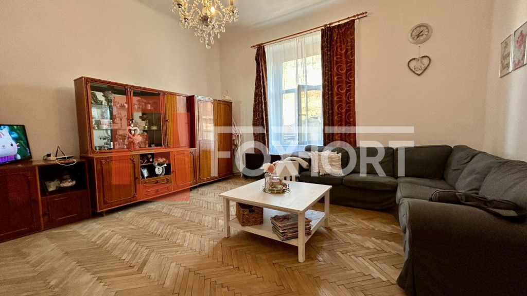 Apartament spatios cu 2 camere la curte comuna, zona Iosefin