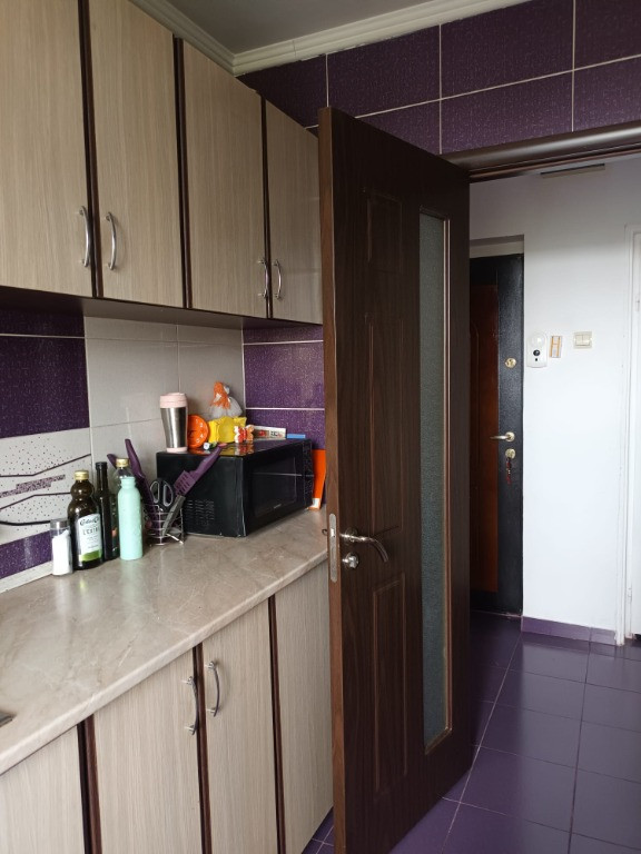 Apartament cu 2 camere,Micro 16