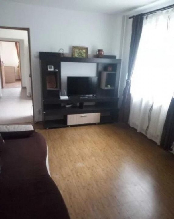 Apartament 2 camere - zona Lujerului - Centrala proprie