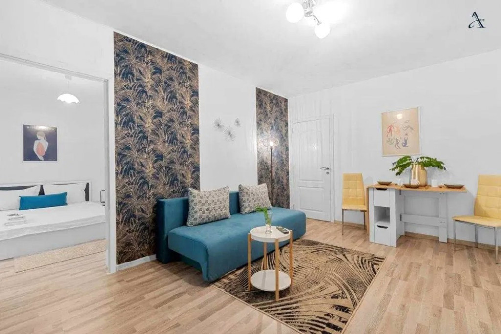 APARTAMENT DE 3 CAMERE, 65MP, LUX, PIATA VICTORIEI