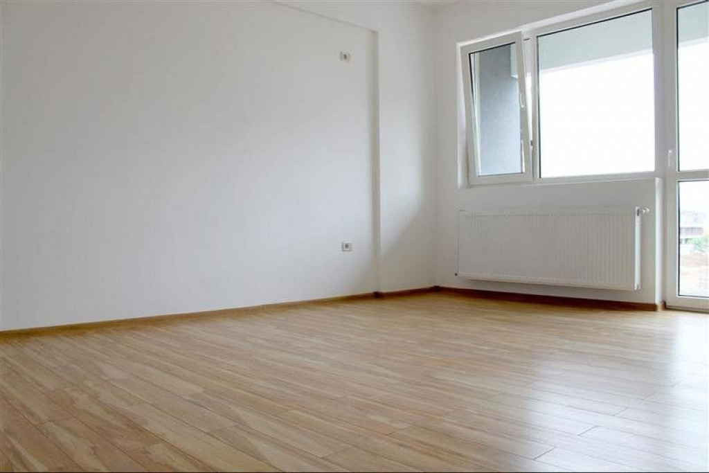 Apartament 2 camere langa metrou, pret redus