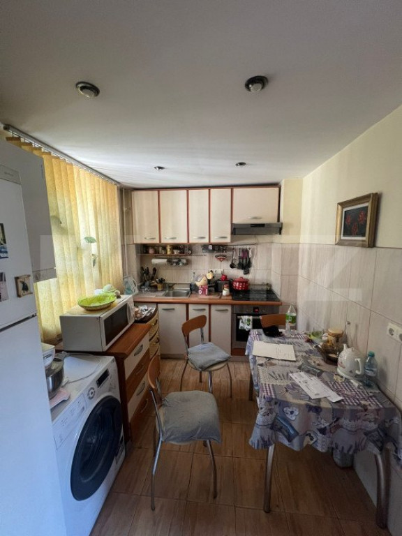 Apartament 2 camere decomandate, 41 mp, centrala proprie, zo