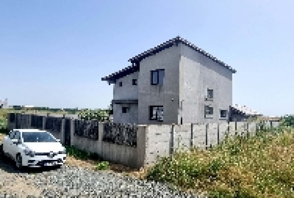 Teren 1000mp+casa la gri 160mp în Frumusani,Calarasi!