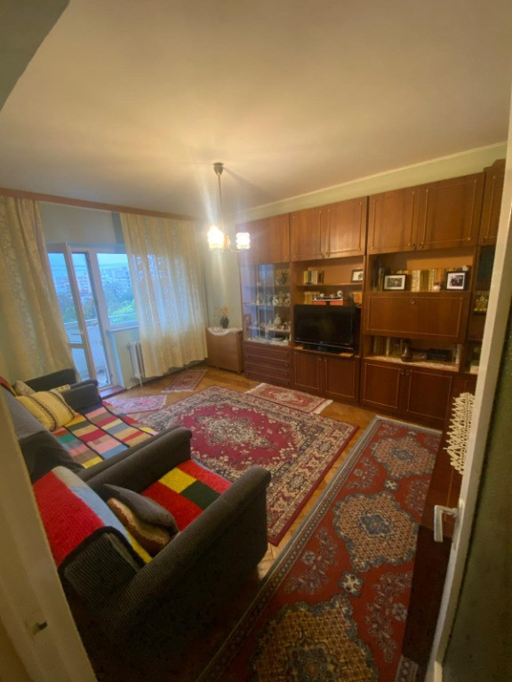 Apartament 3 camere zona ultracentrala cu vedere la Dunare