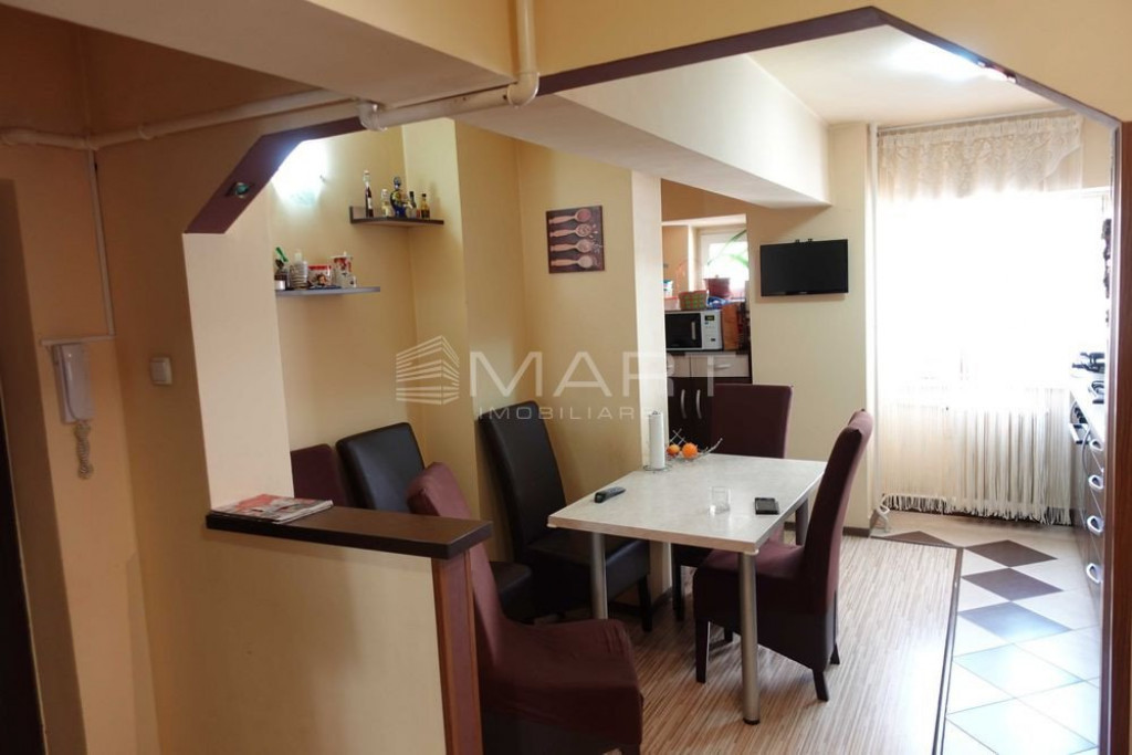 Apartament cu 3 camere DECOMANDAT, cartierul Marasti