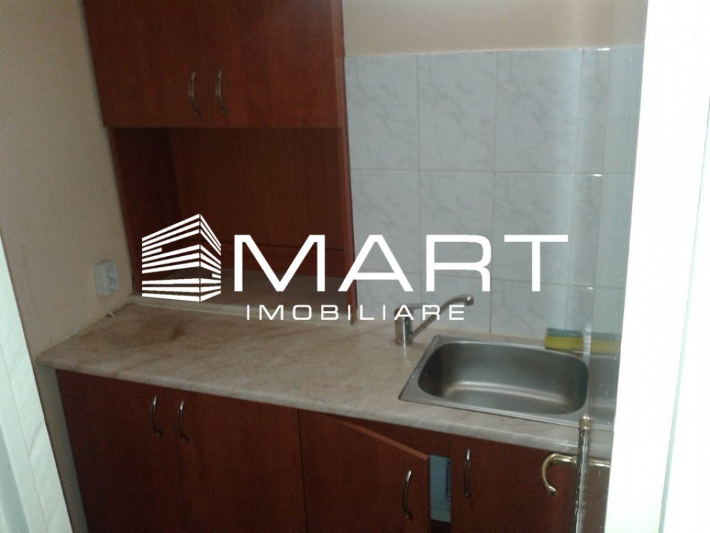 Apartament cu 3 camere, DECOMANDAT, Bulevardul Titulescu