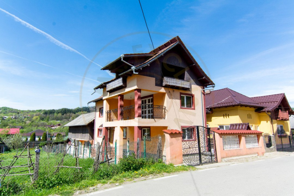 Comision 0%. Casa langa Manastirea Corbii de Piatra, jud. Ar