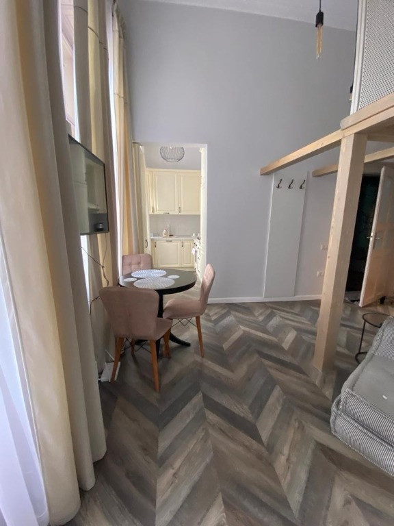 Apart regim hotelier/zi, amenajat cu designer-langa Primarie