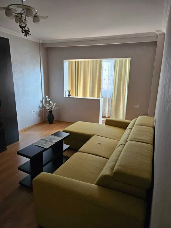 Apartament 2 camere de inchiriat , 9 Mai