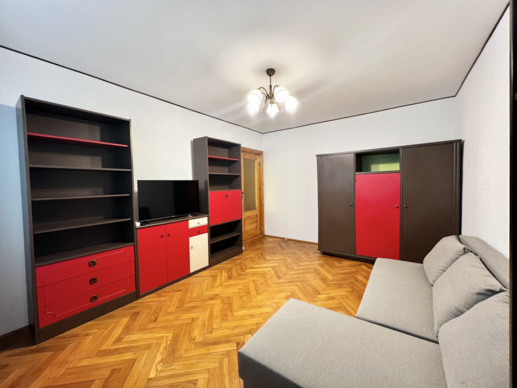 Apartament cu 5 camere in Bulevardul Timisoara - Plaza Mal