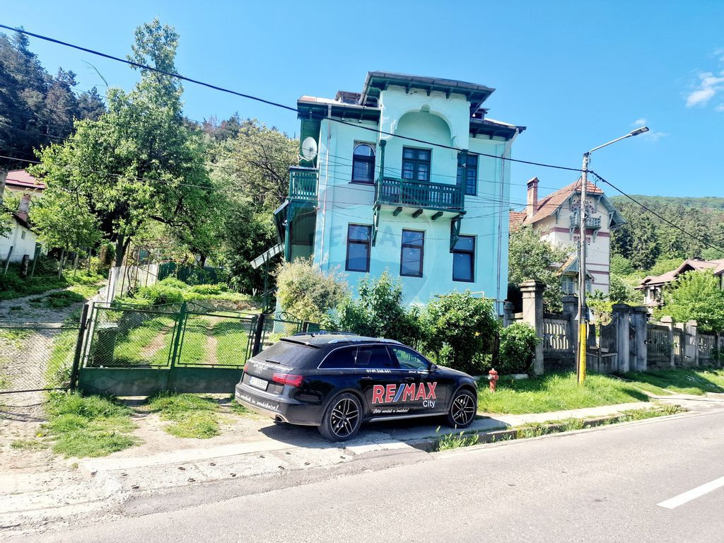 Casă / Vilă cu 3 camere de vânzare în zona Central