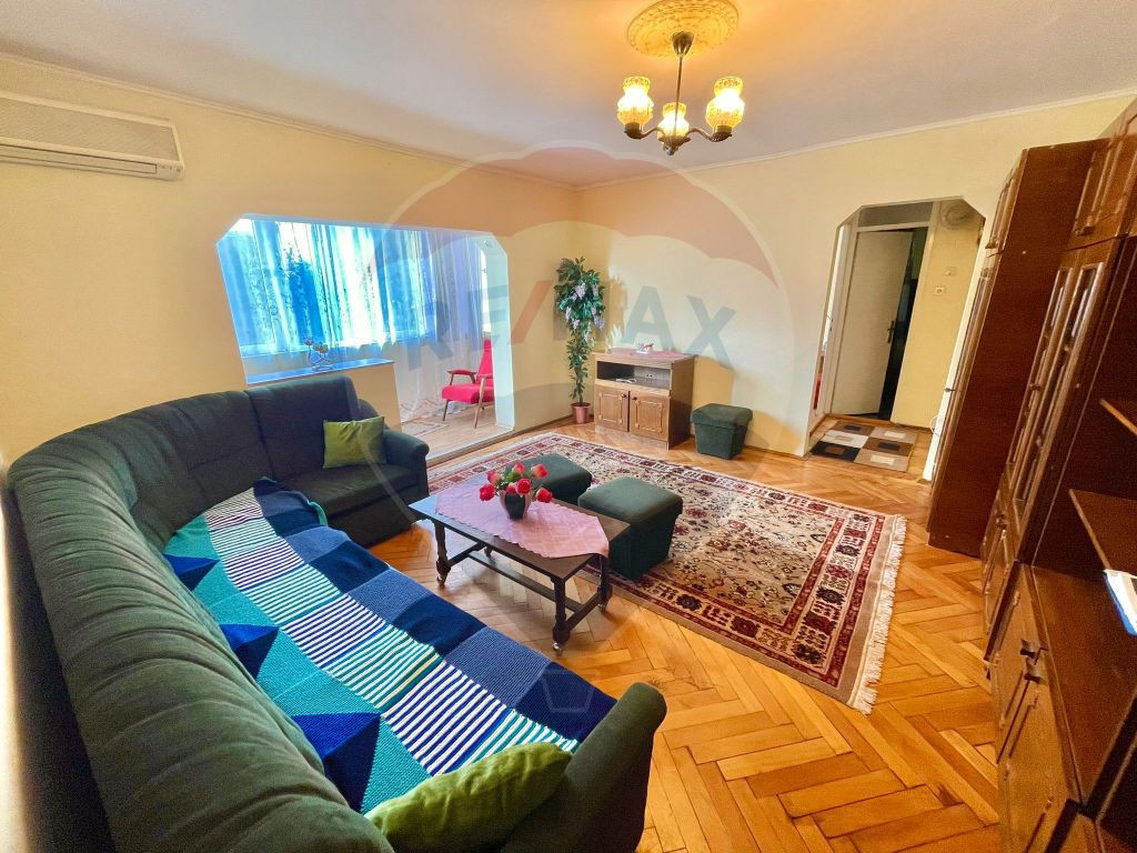 Apartament cu 2 camere de închiriat în zona Micalaca