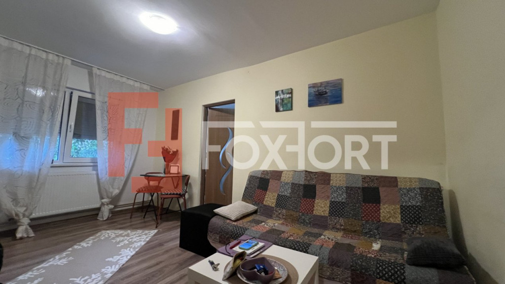 Apartament cu 2 camere de vanzare, zona Spitalul Judetean