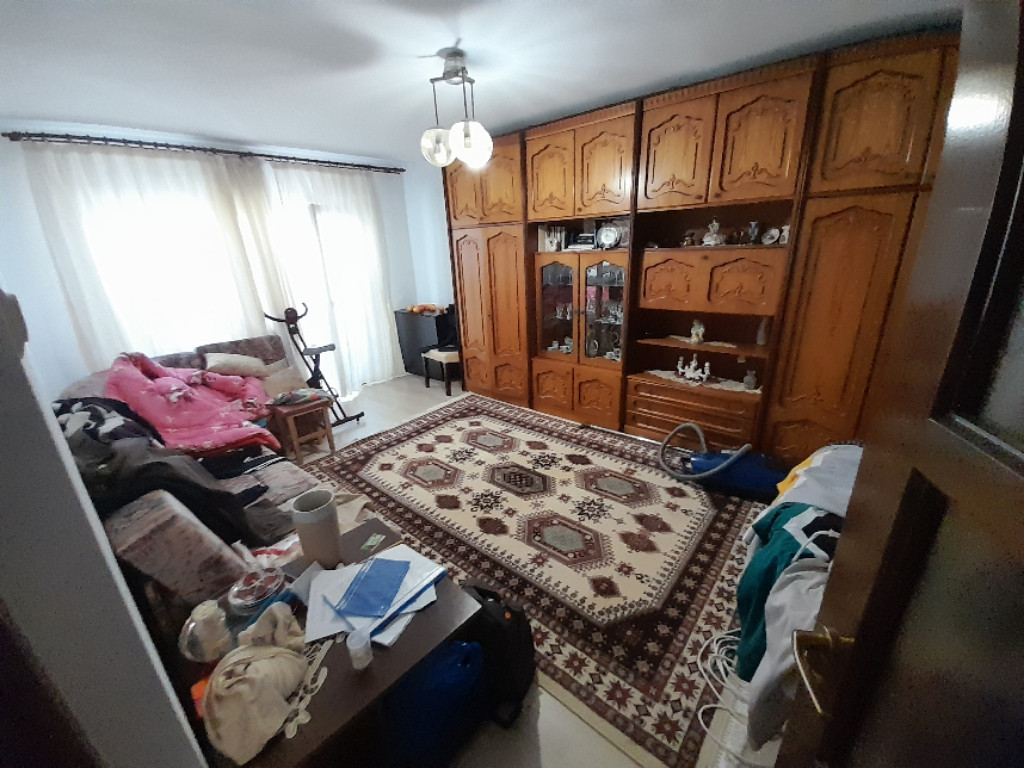 Apartament 3 camere zona Ștefan cel Mare