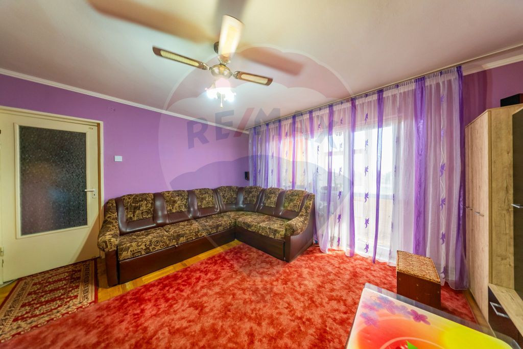 Apartament cu 3 Camere, Boxă și Parcare Asigurată – ...