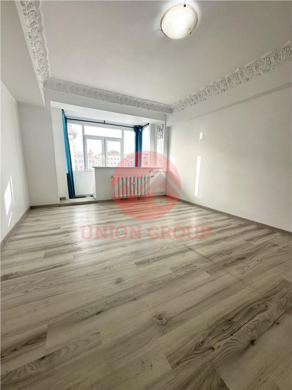 Apartament 2 camere cu vedere superba spre Piata Ovidiu