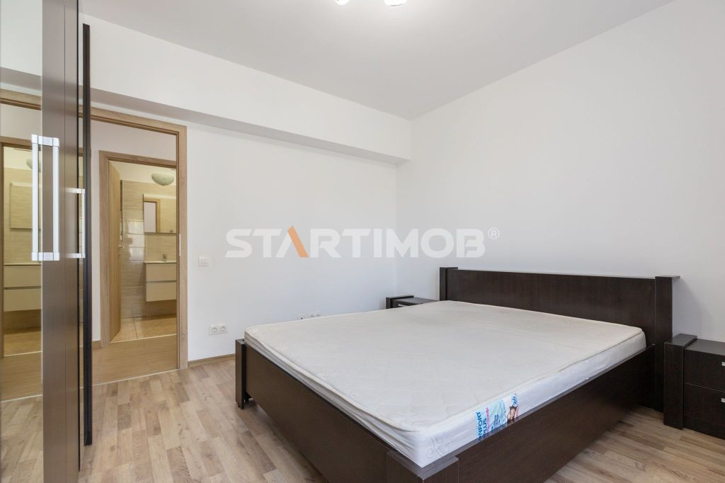 Rezervat : Apartament mobilat House Residence cu parcare