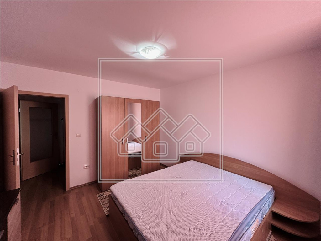 Apartament. cu 2 camere si balcon - pret avantajos - zona Ci