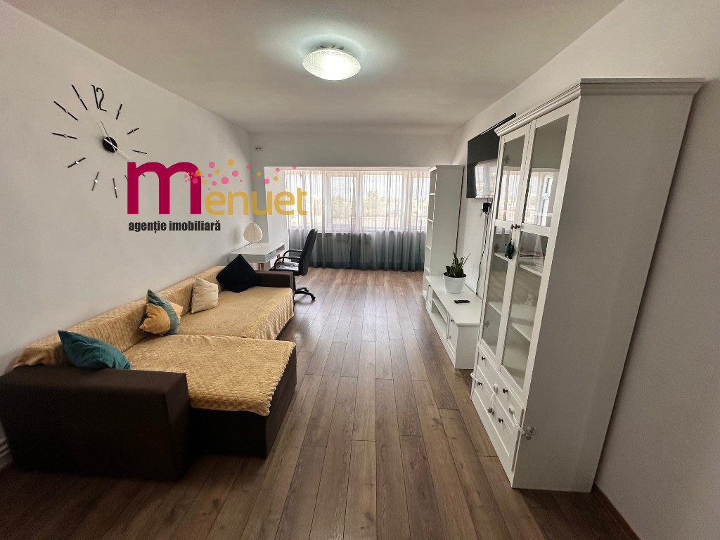 Apartament 4 camere,Ultracentral,93 mp