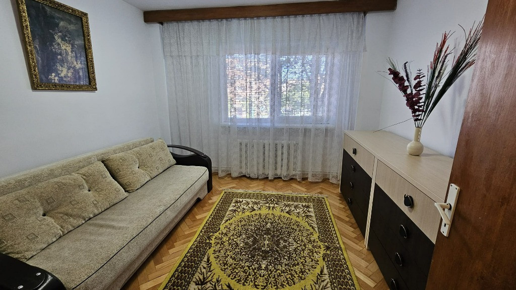 Apartament 2 camere Judetean,Zizinului,mobilat-utilat 400 EURO