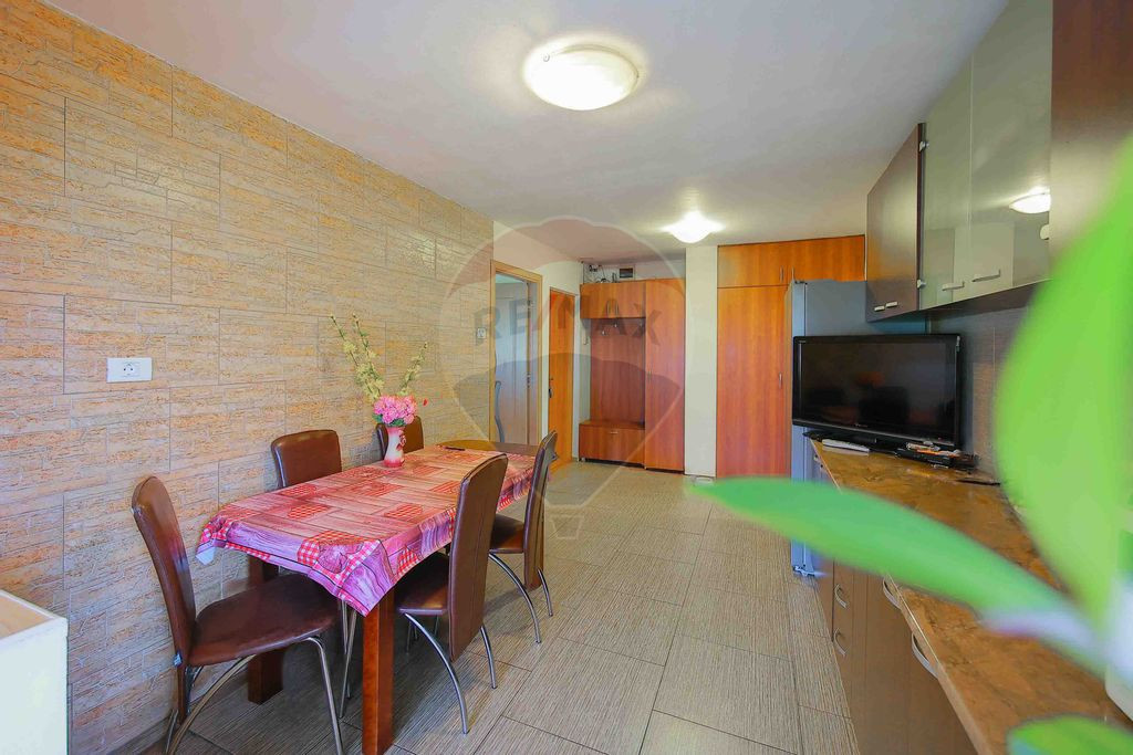 De vânzare, Apartament PB 2 camere, zona Decebal