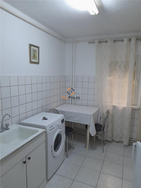 Apartament 2 camere parter in zona Girocului