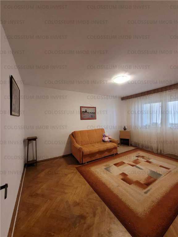 Apartament 3 camere, 2 bai, decomandat, mobilat, utilat, zona Astra!