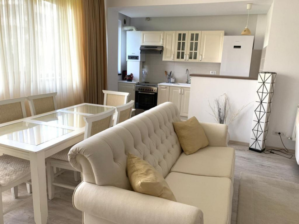 Apartament cu 3 camere, mobilat si utilat | Erou Iancu Nicol