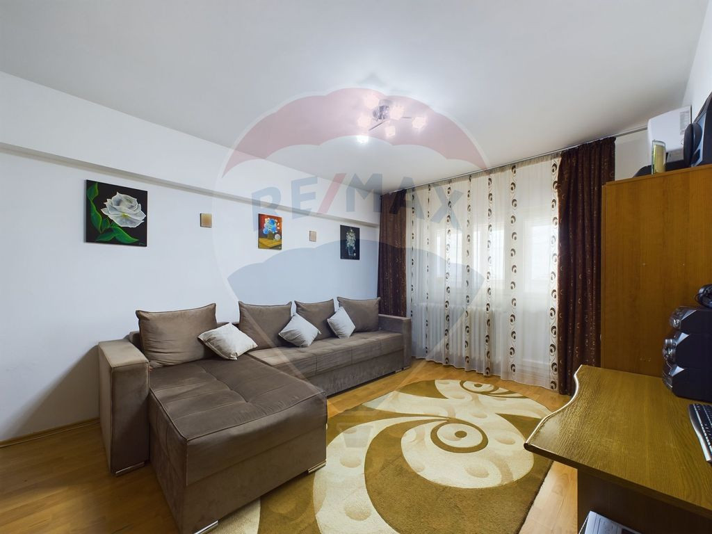 Apartament 2 camere de vanzare, zona Dristor