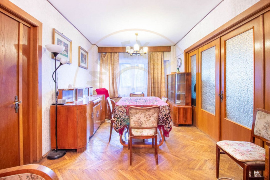 Apartament cu 4 camere - metrou Ștefan cel Mare