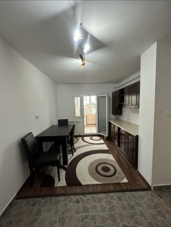 Apartament cu 2 camere, decomandat, Ampoi 3