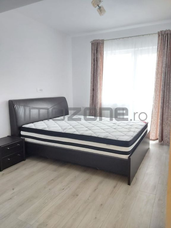 2 camere, 61 mp, BLOC NOU, mobilat- utilat, 3 minute METR...