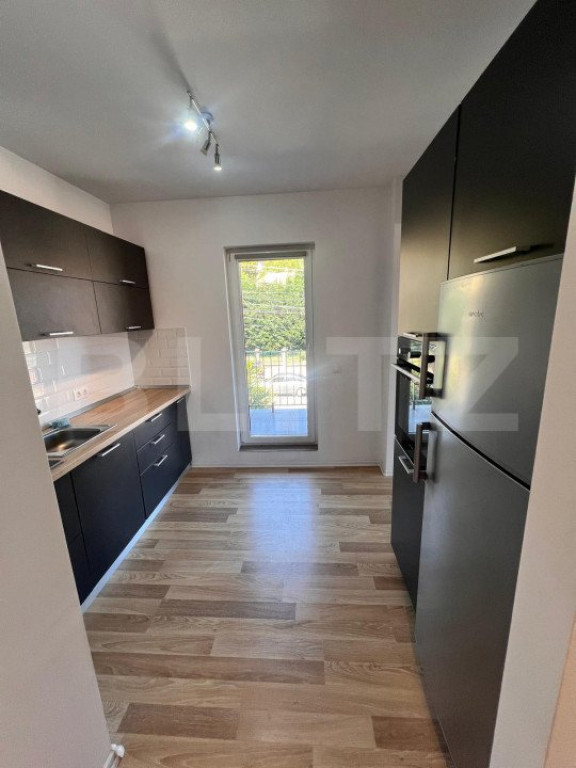 Apartament de 2 camere si 2 balcoane