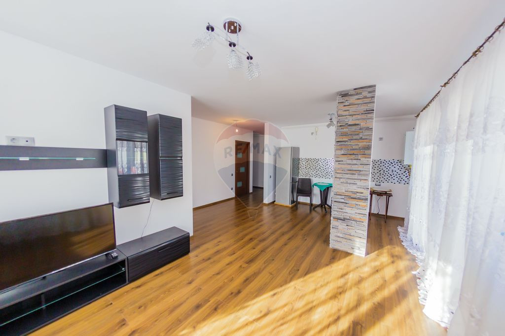 DE VANZARE-apartament nou 3 camere cu loc parcare