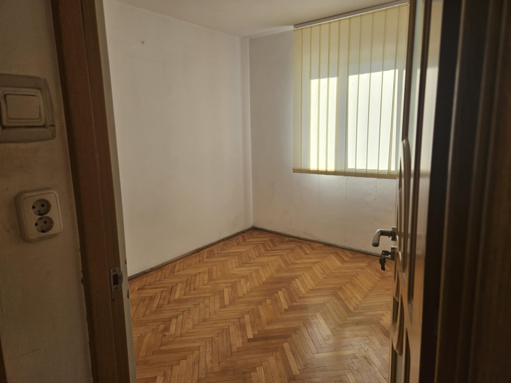 Apartament 3 camere zona ASTRA,Str Zorilor,