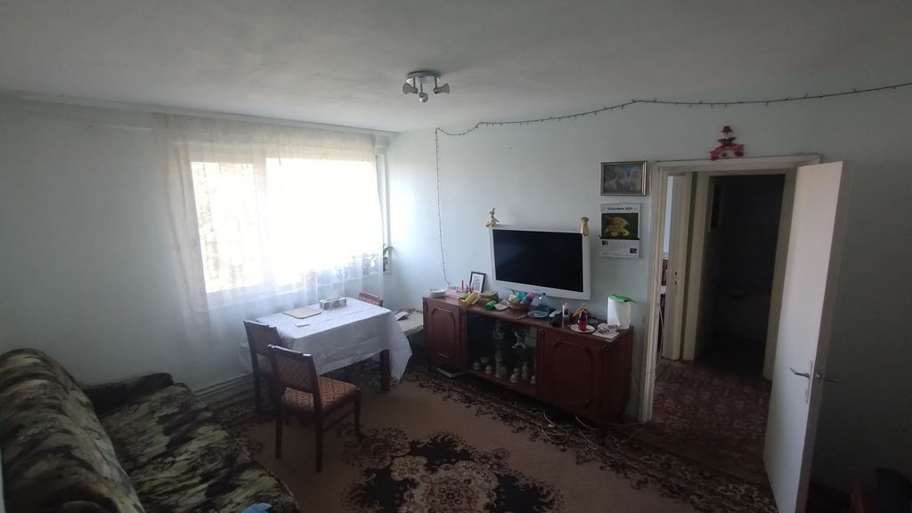 Apartament 4 camere zonă centrală vedere bilaterala / Port